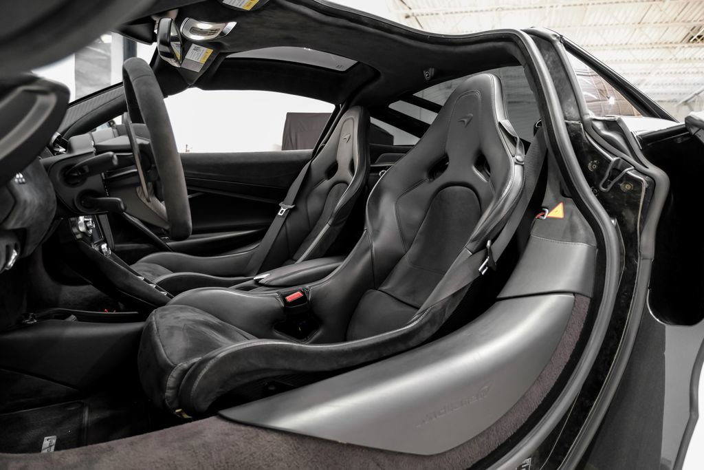 Used 2020 McLaren 720S Performance photo 27