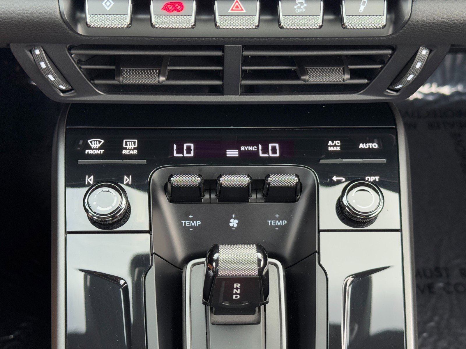 2025 Porsche 911 Carrera