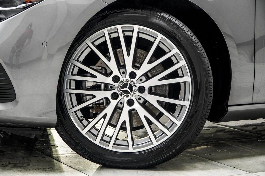 2025 Mercedes-Benz CLA 250