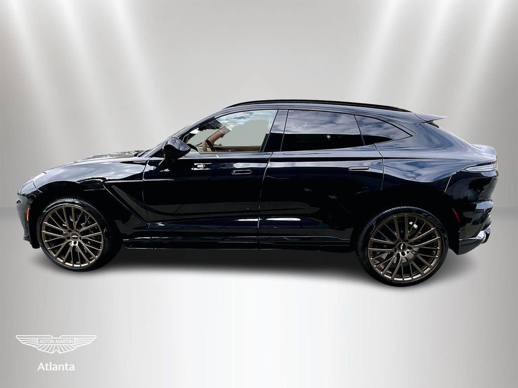 2026 Aston Martin DBX 707