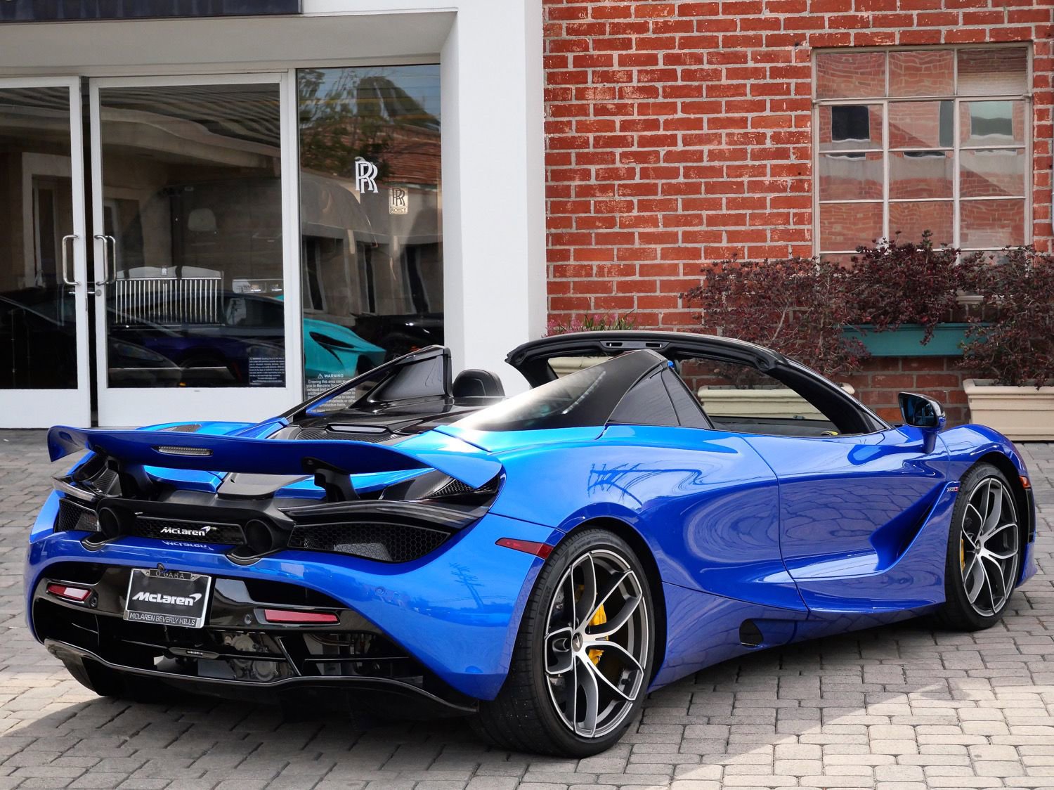 Used 2022 McLaren 720S Luxury photo 4