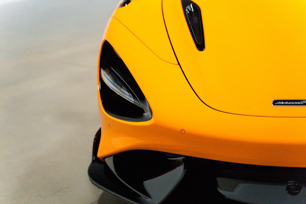 Used 2022 McLaren 765LT photo 2