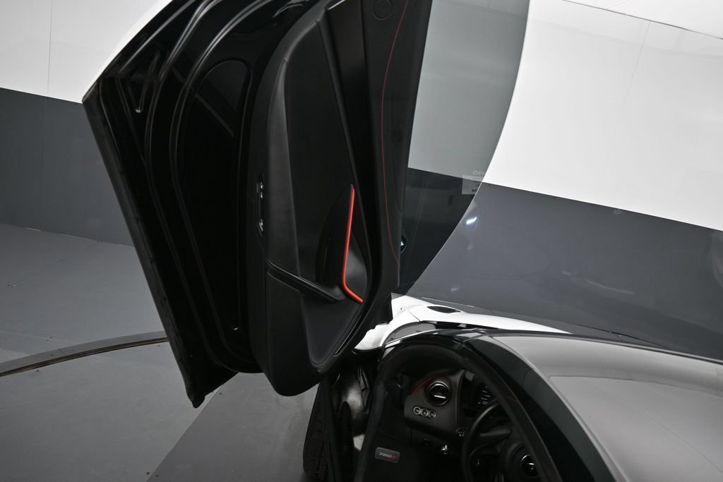 Used 2020 McLaren 720S Performance photo 9