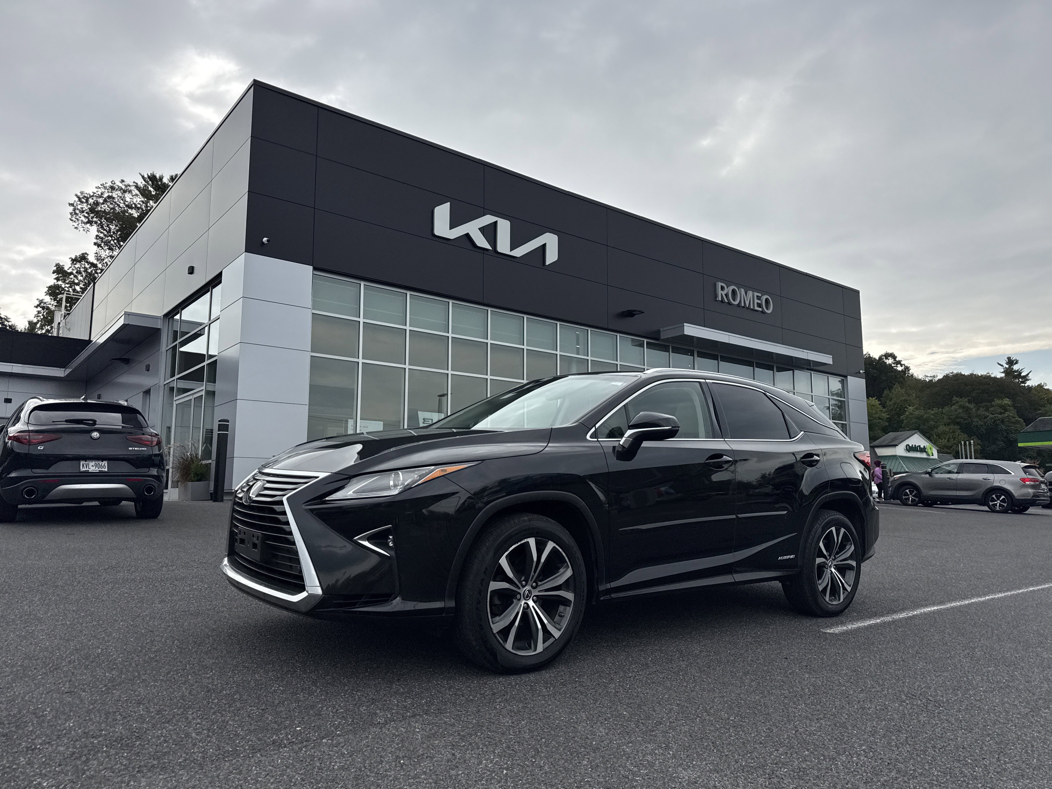 2018 Lexus RX 450h AWD w/ Premium Package