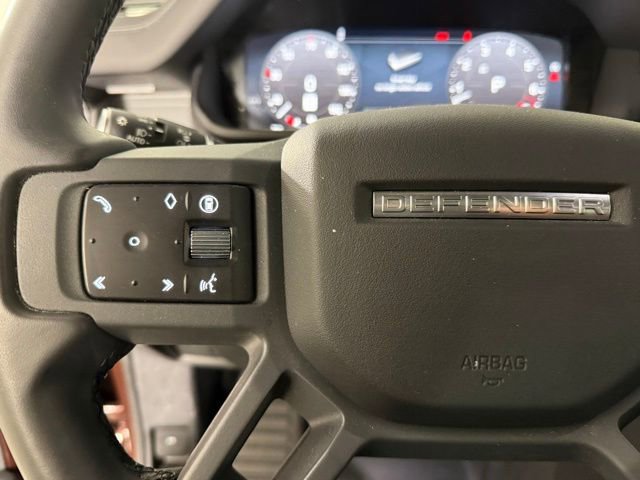 2025 Land Rover Defender 130 X-Dynamic SE