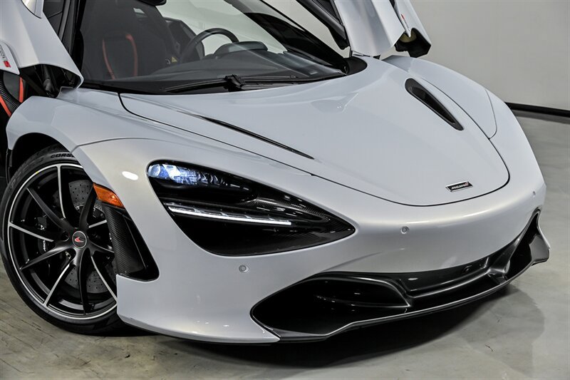 Used 2018 McLaren 720S Performance 2