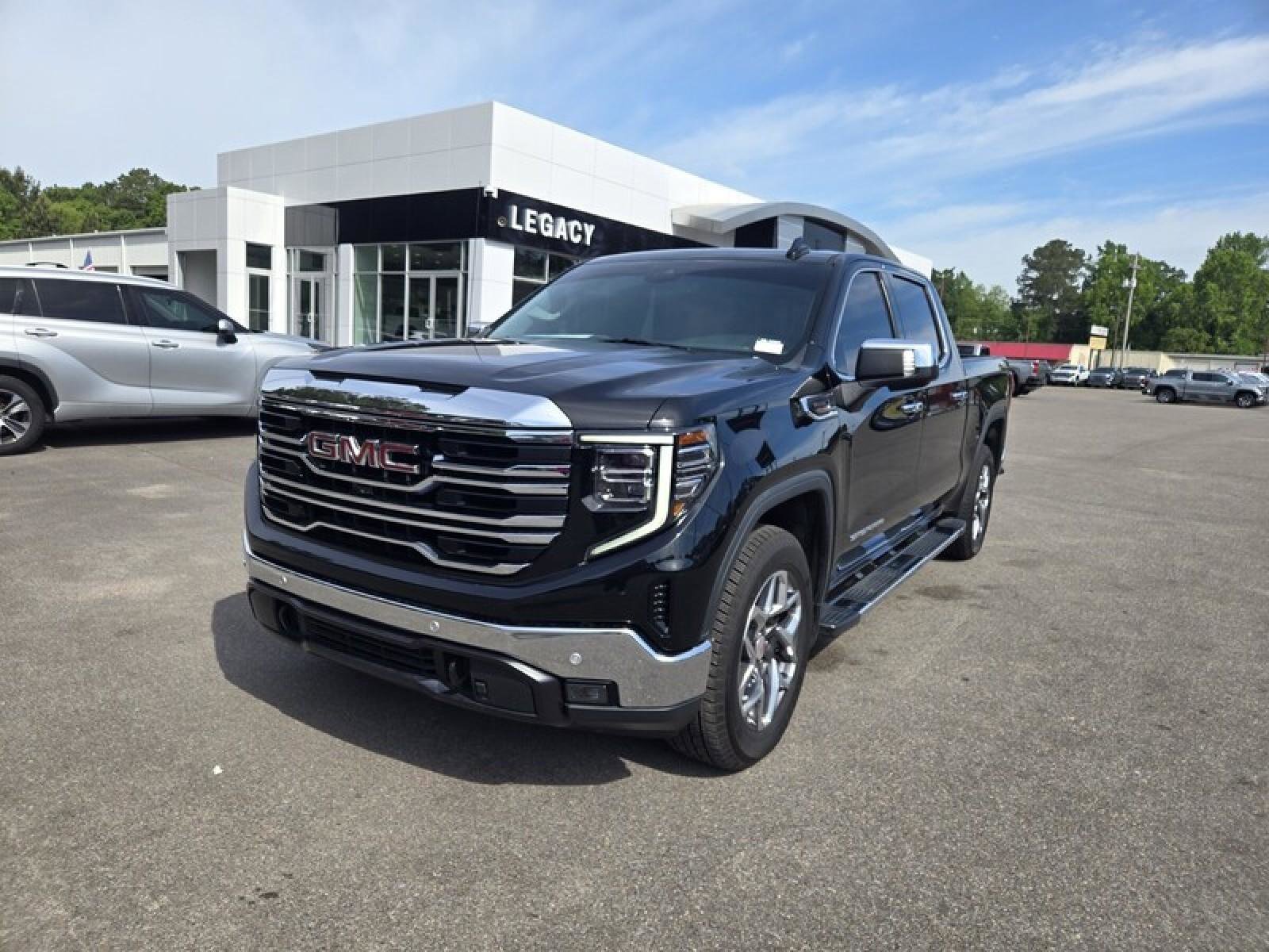 Used 2023 GMC Sierra 1500 SLT w/ SLT Premium Plus Package