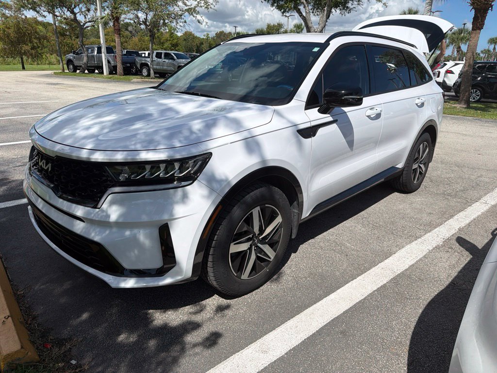 Certified 2022 Kia Sorento S