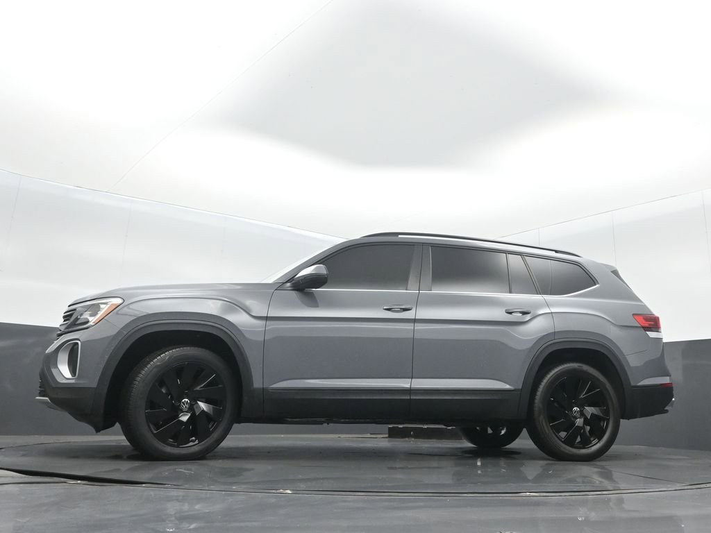 2025 Volkswagen Atlas SE