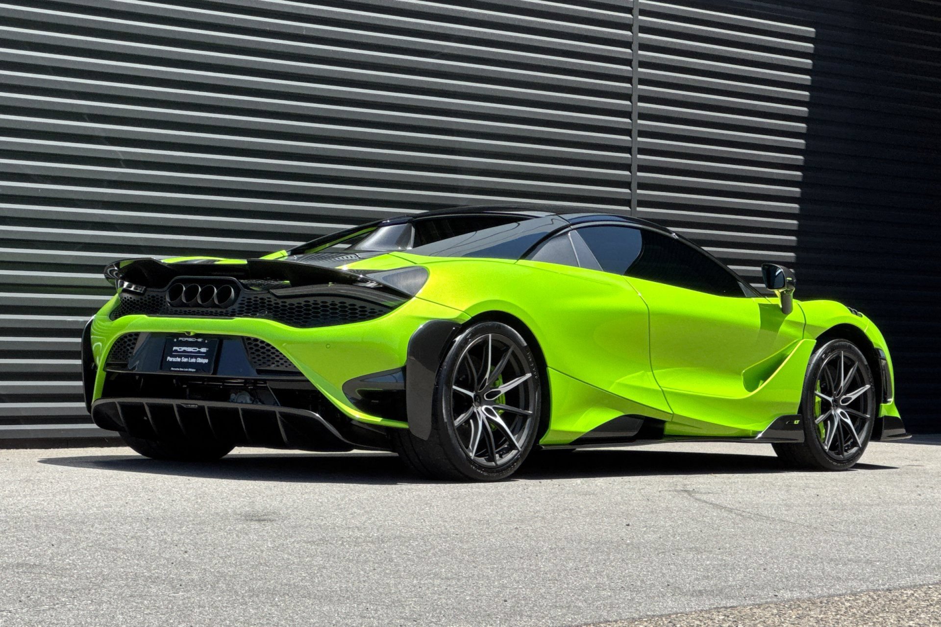 Used 2022 McLaren 765LT photo 8