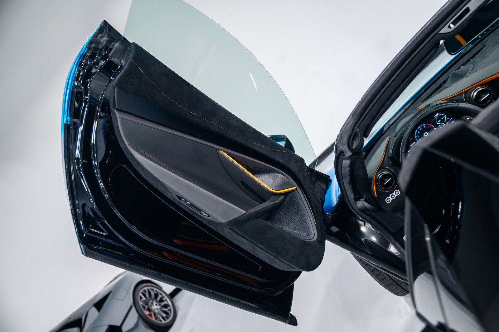 Used 2022 McLaren 720S Performance photo 25