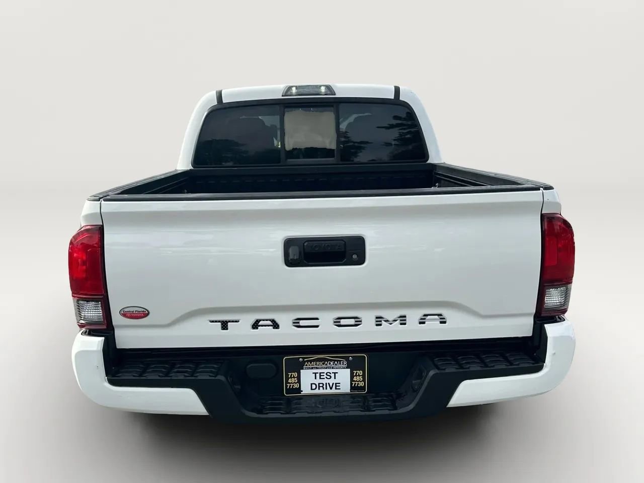 2022 Toyota Tacoma SR