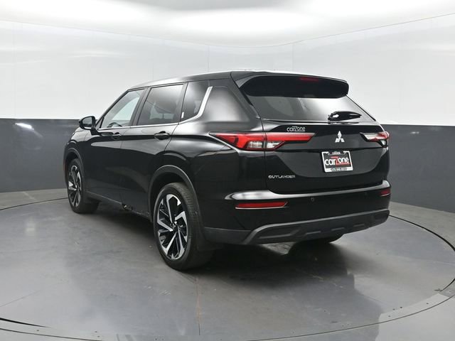 2022 Mitsubishi Outlander ES