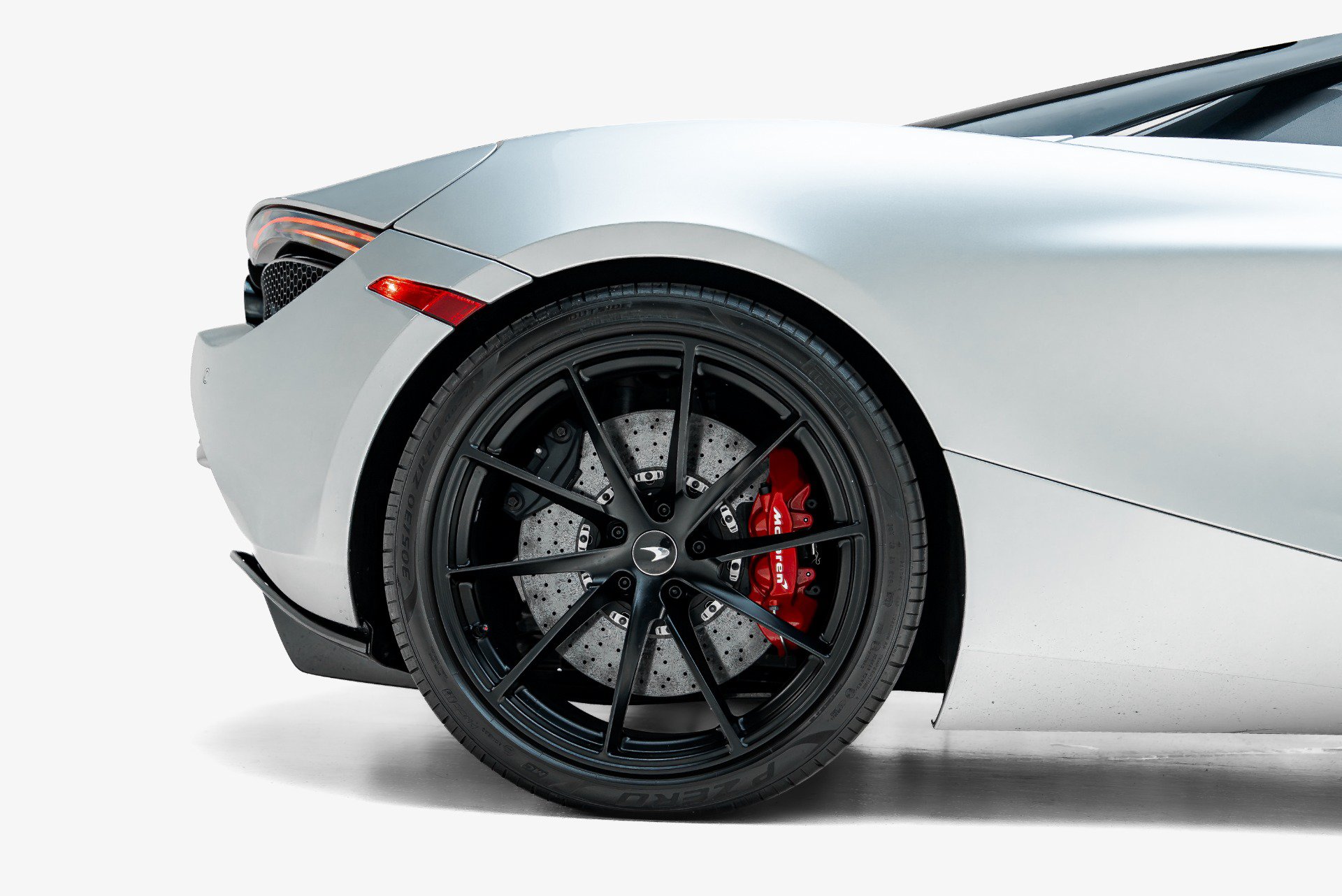 Used 2021 McLaren 720S Performance photo 18