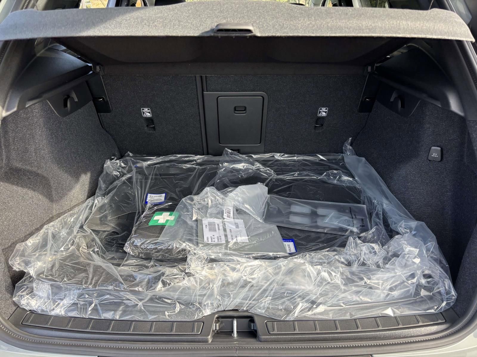 2026 Volvo Xc40 B5 Plus