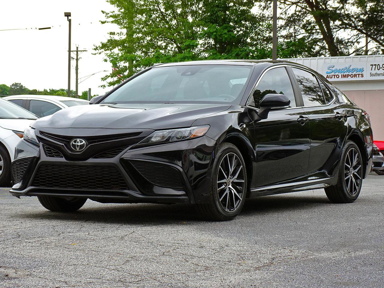 2022 Toyota Camry SE