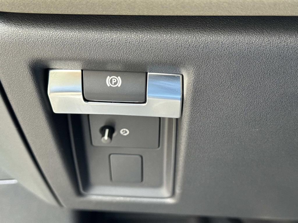 2023 Land Rover Defender 110 X