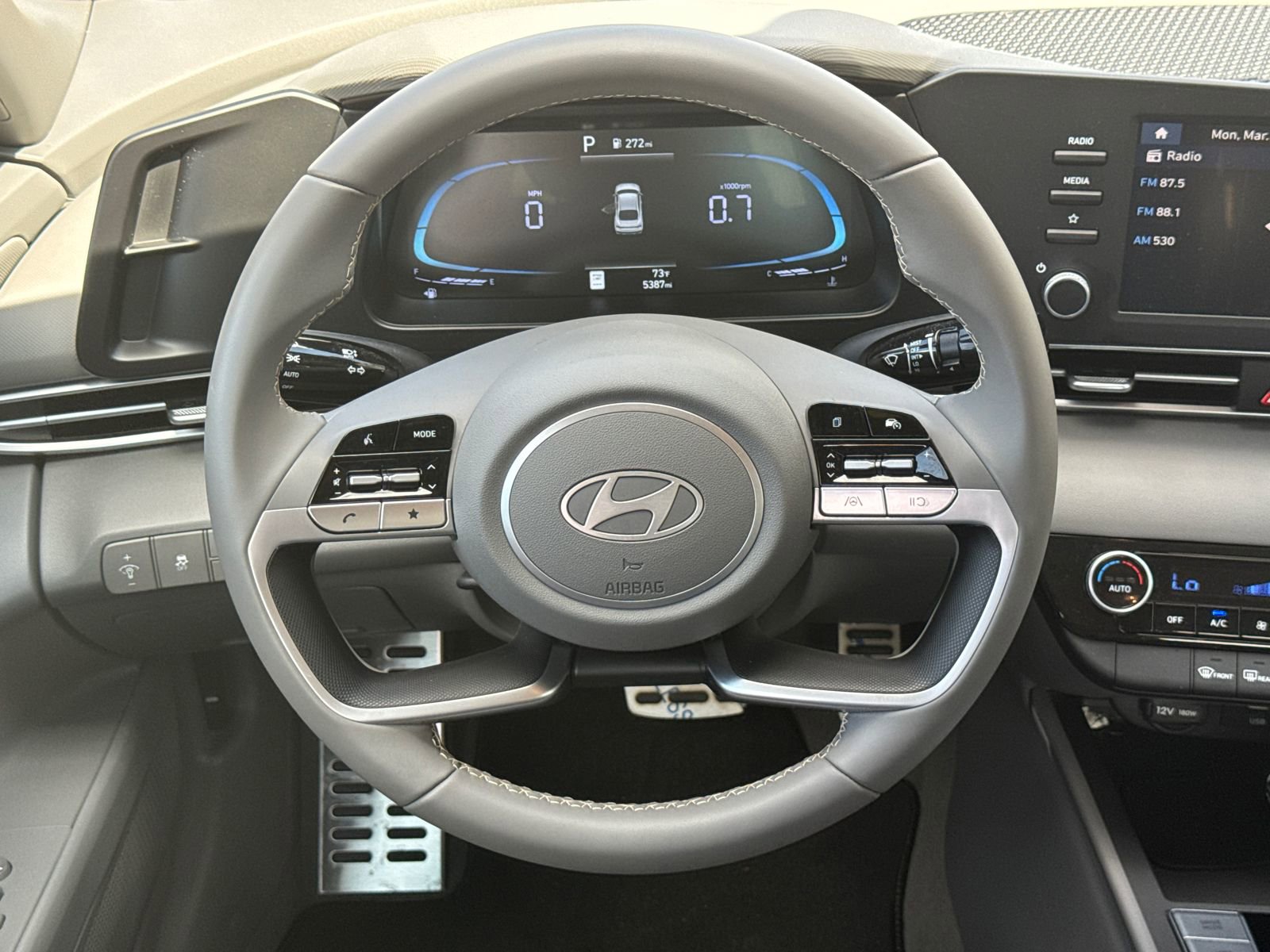 2025 Hyundai Elantra Sport