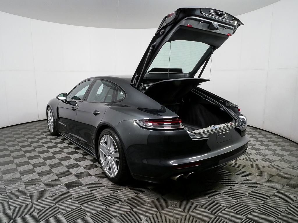 2023 Porsche Panamera 4S