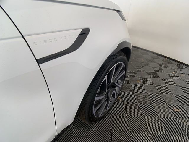 2025 Land Rover Discovery Dynamic SE