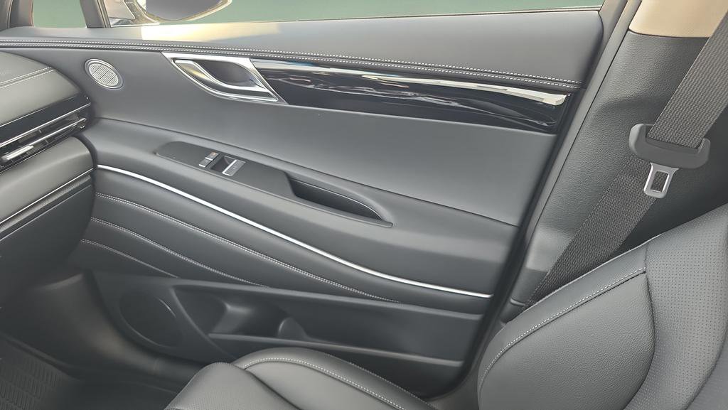 2026 Genesis Gv80 2.5T