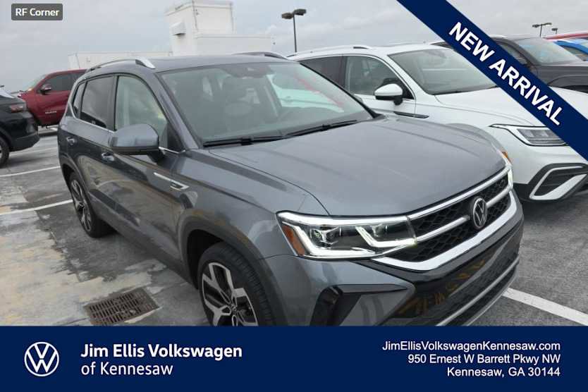 Used 2022 Volkswagen Taos SEL w/ Panoramic Sunroof Package