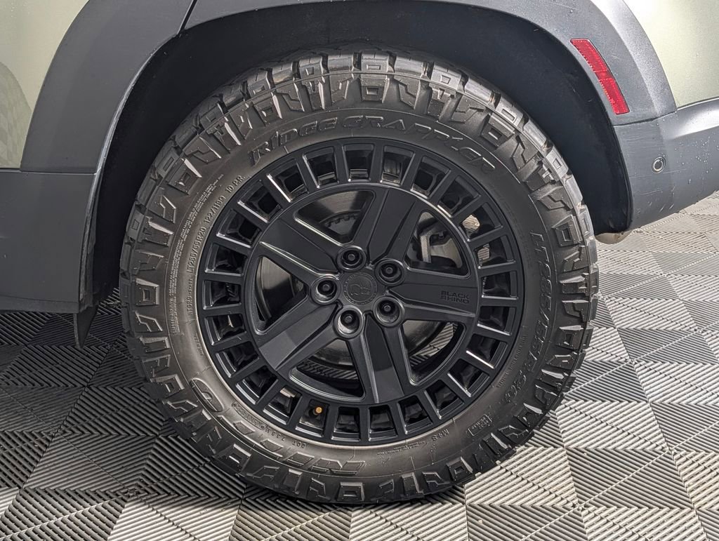 2022 Land Rover Defender 110 SE