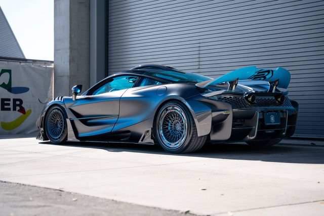 Used 2018 McLaren 720S Performance photo 2