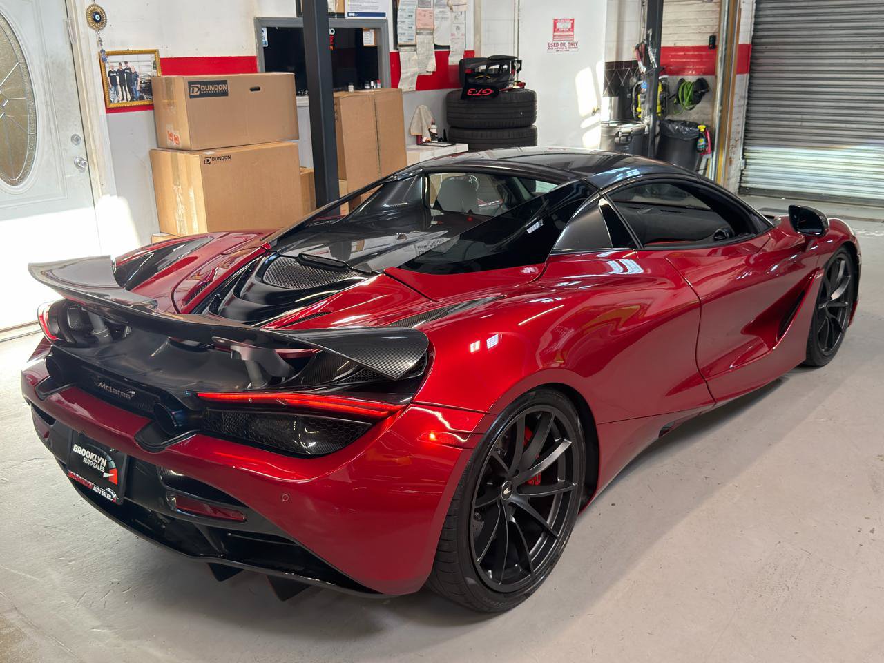 Used 2022 McLaren 720S Spider photo 40