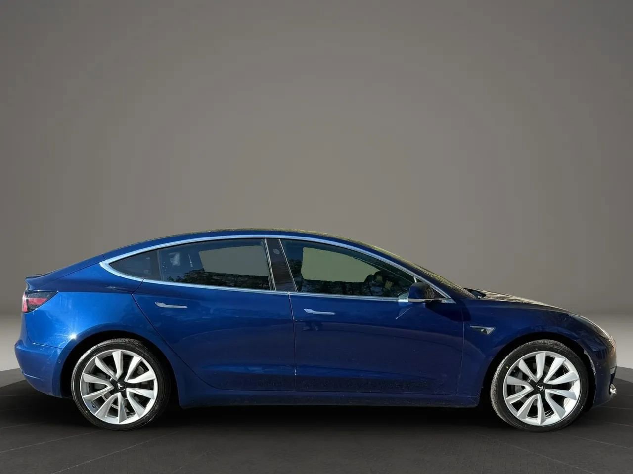 2018 Tesla Model 3 Mid Range