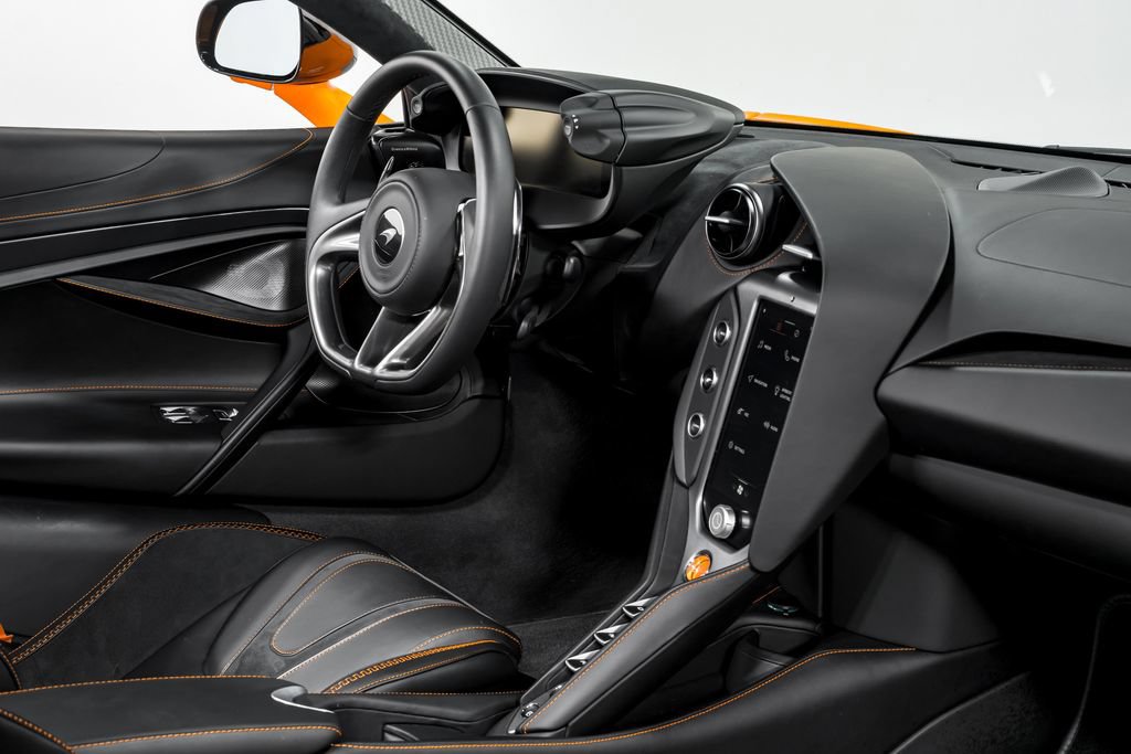 Used 2026 McLaren 750S photo 28