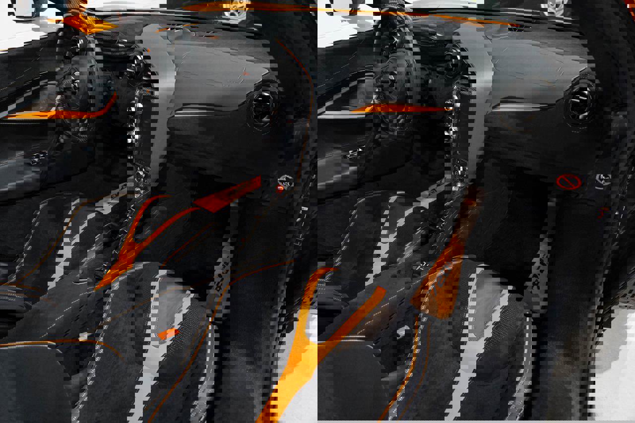 Used 2022 McLaren 720S Performance photo 19