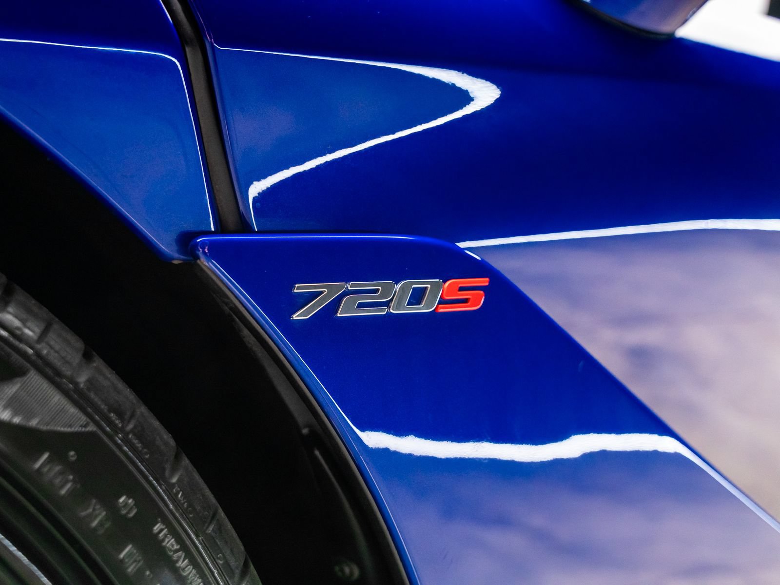 Used 2018 McLaren 720S Luxury photo 30