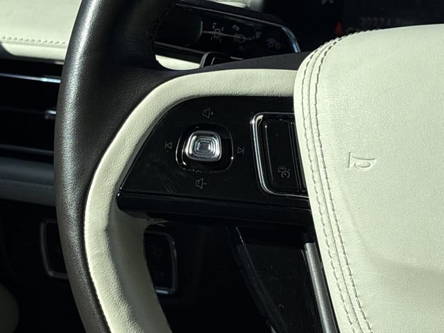 2022 Lincoln Aviator Black Label