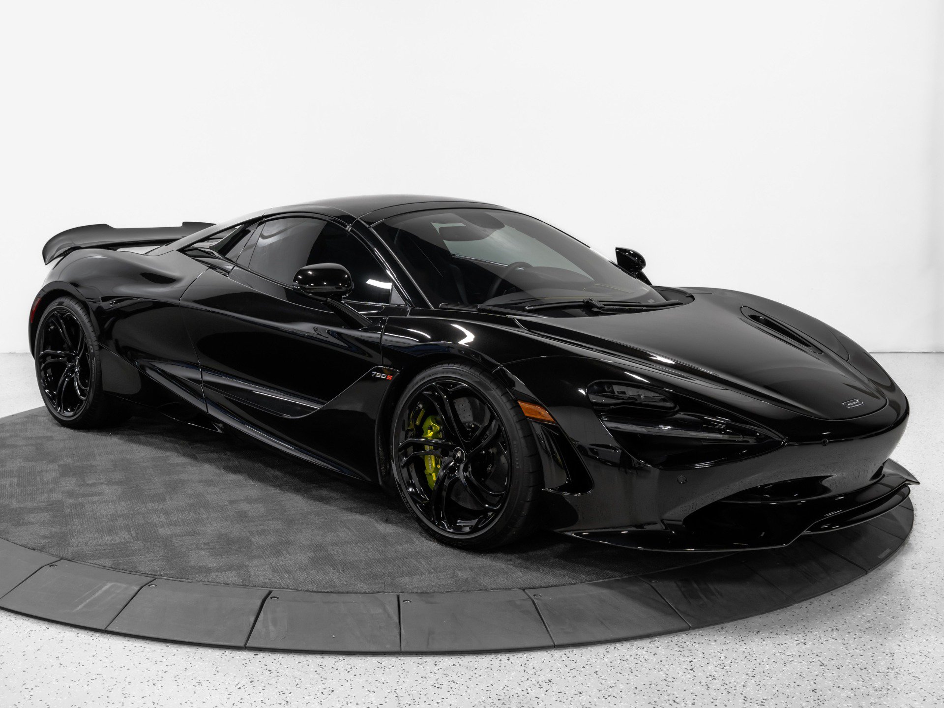 Used 2025 McLaren 750S Spider photo 28