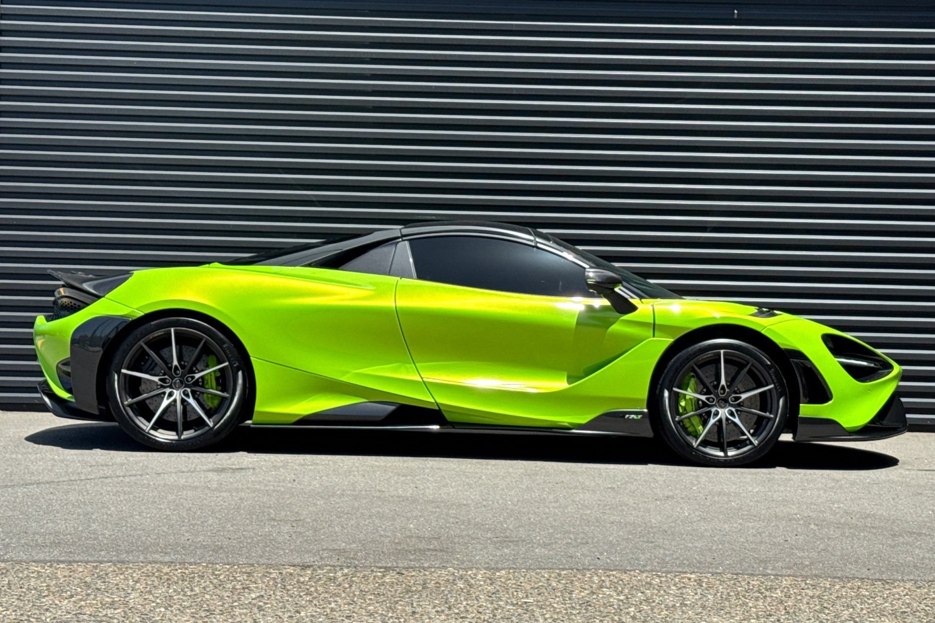 Used 2022 McLaren 765LT photo 9