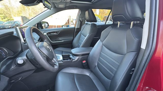 2023 Toyota Rav4 XLE Premium