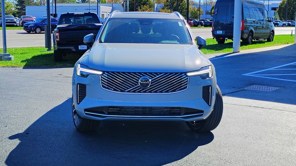 2026 Volvo Xc90 B6 Plus