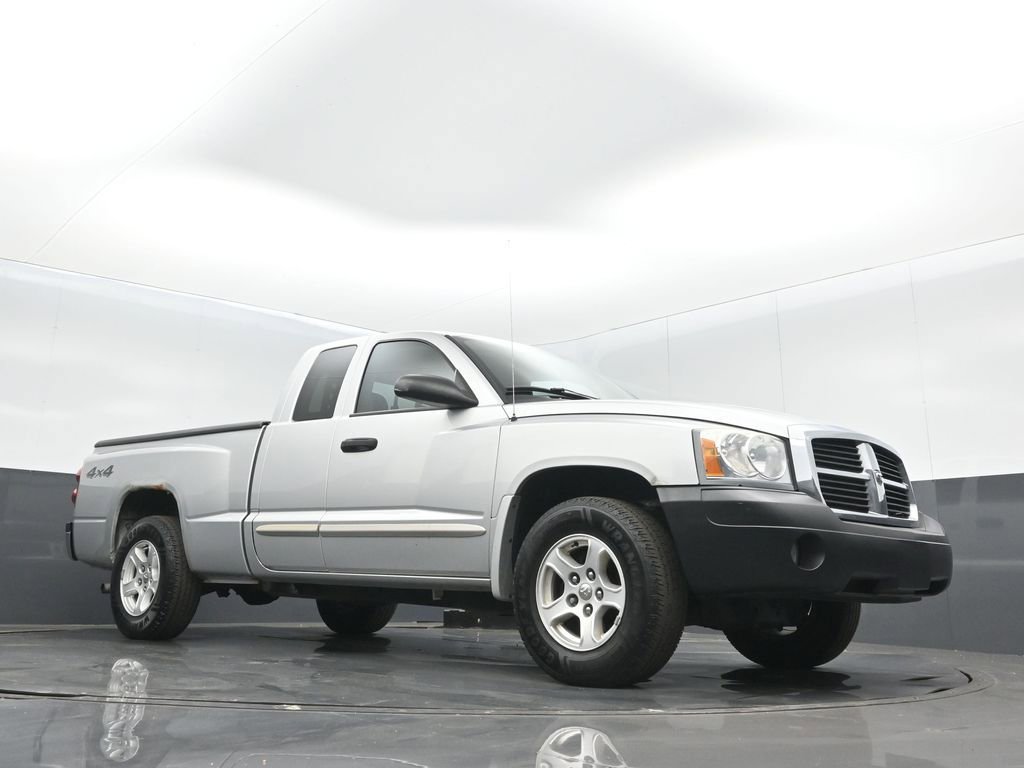 2005 Dodge Dakota SLT