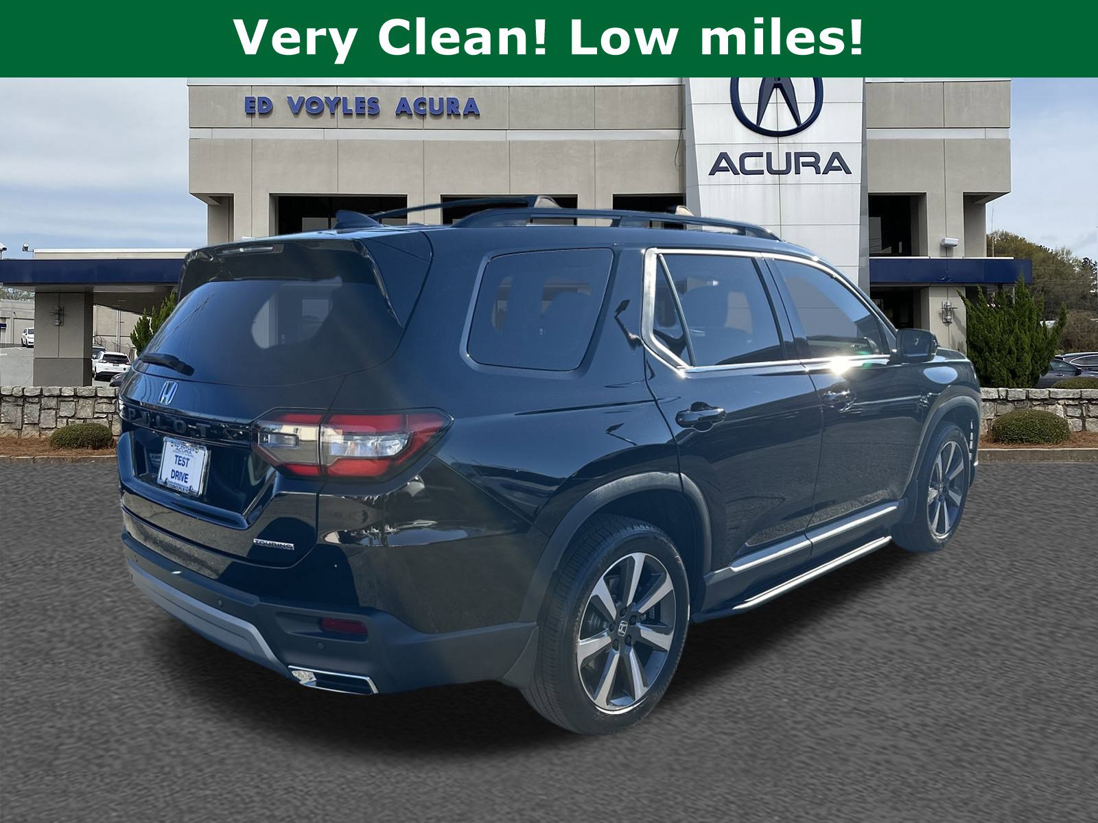 2025 Honda Pilot Touring