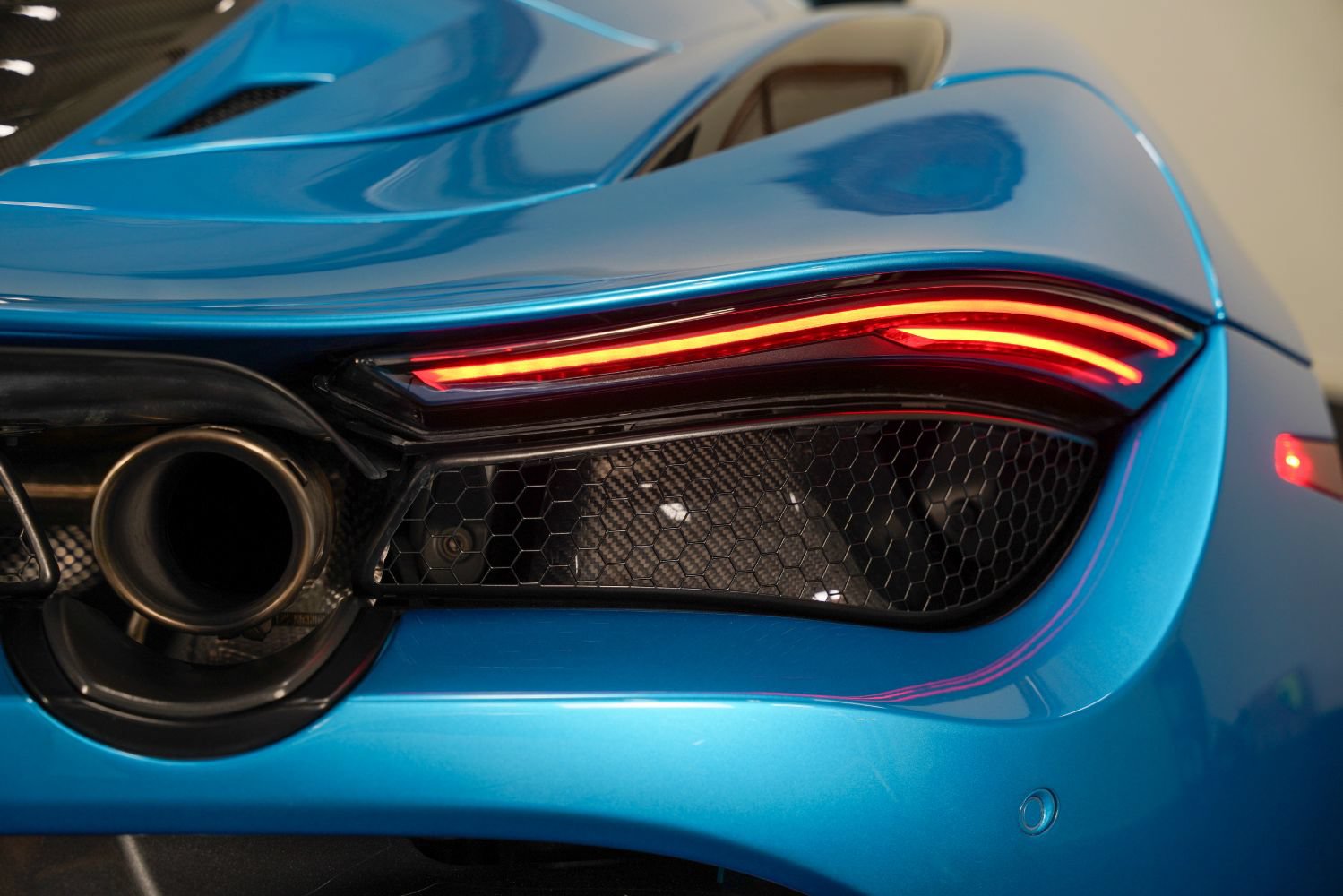 Used 2020 McLaren 720S Luxury photo 26