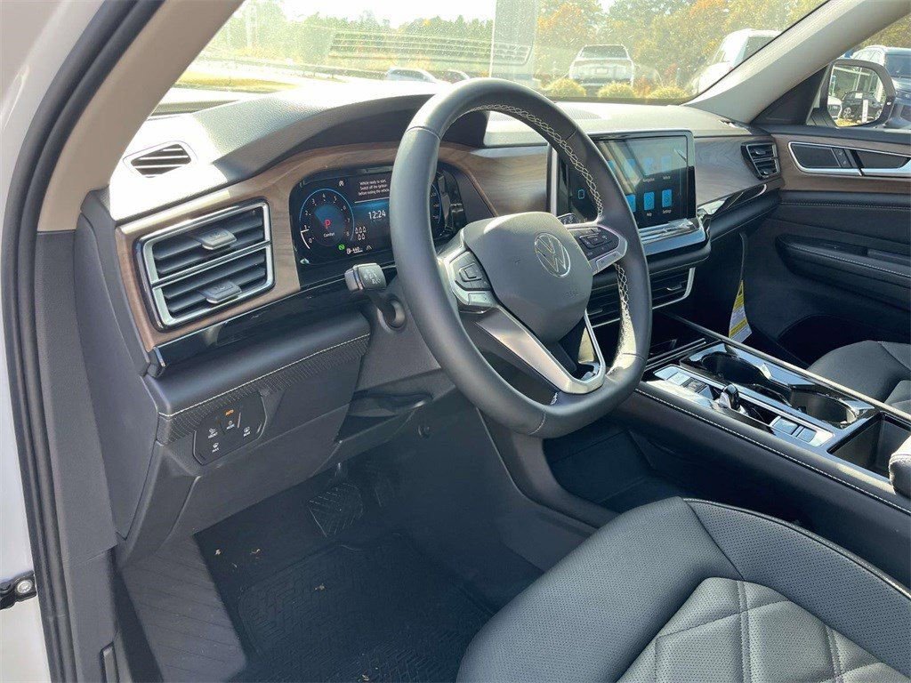 2026 Volkswagen Atlas SE