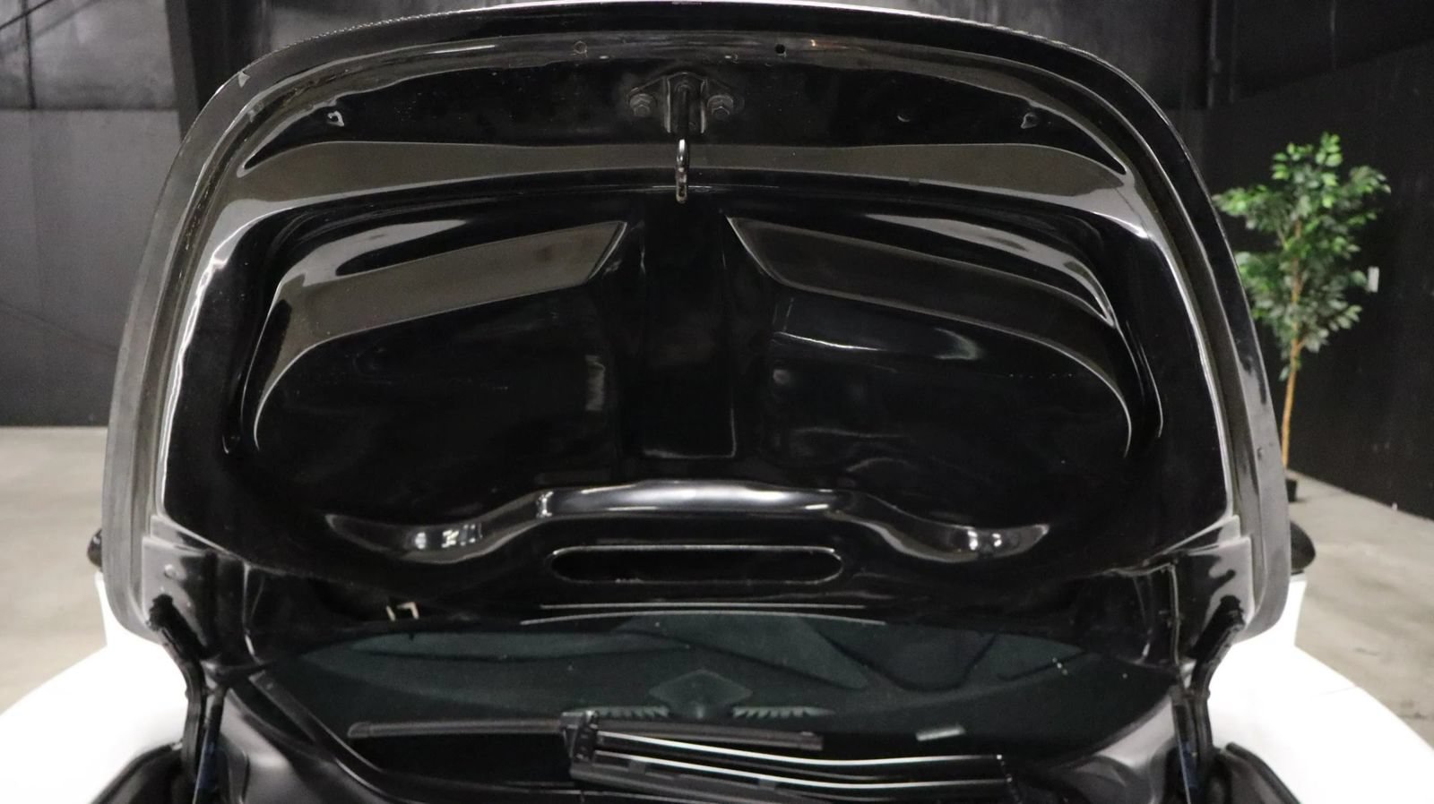 Used 2019 McLaren 720S photo 38
