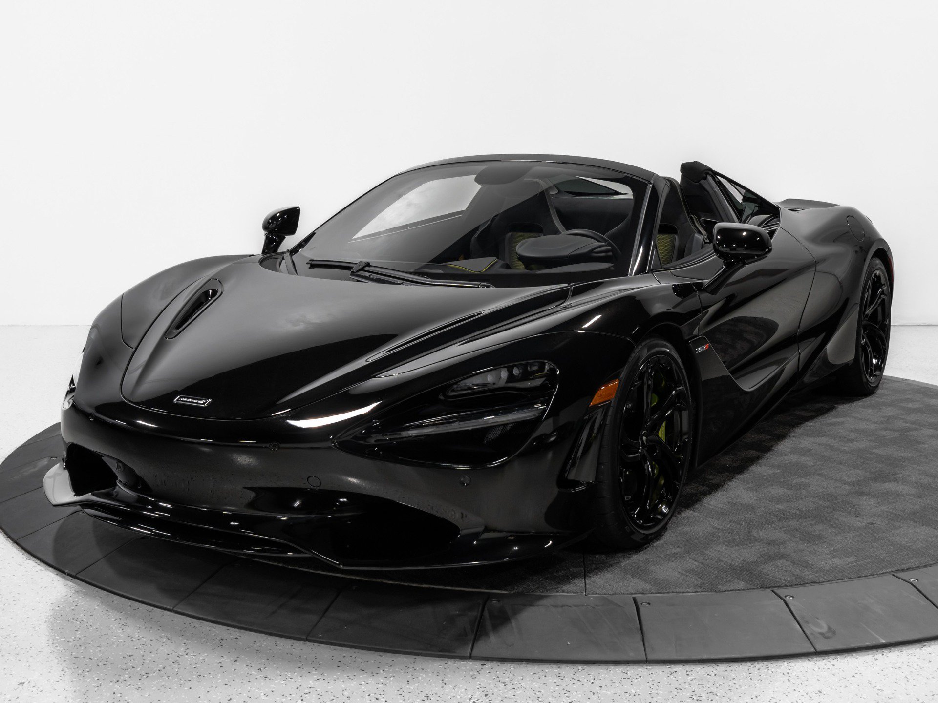 Used 2025 McLaren 750S Spider 4