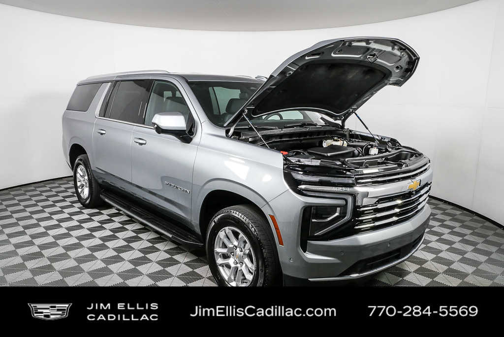 2025 Chevrolet Suburban LT