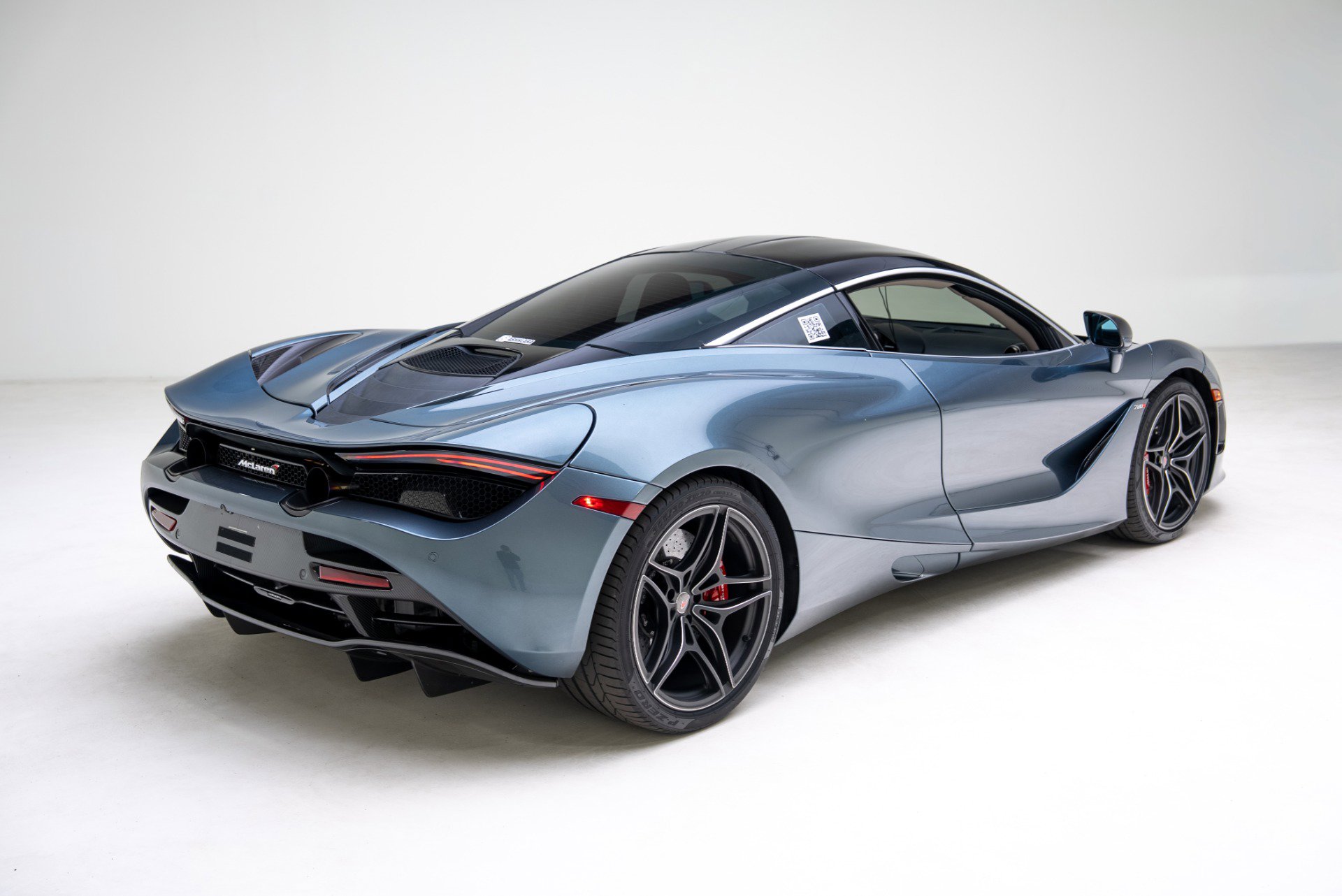 Used 2018 McLaren 720S Luxury photo 24
