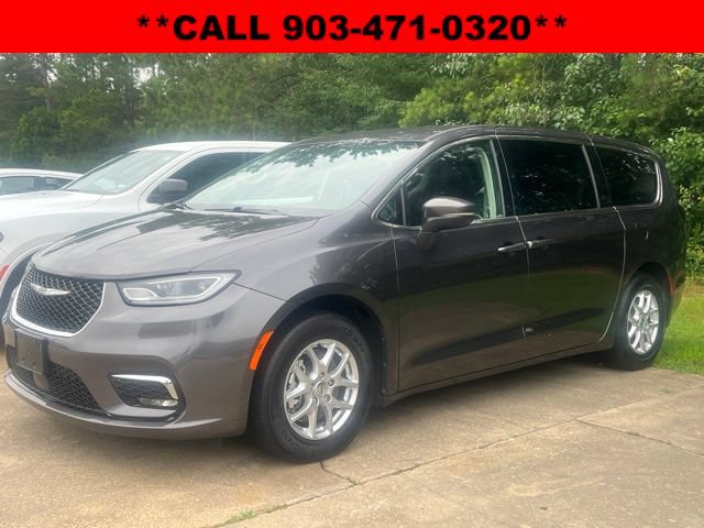 Used 2023 Chrysler Pacifica Touring-L