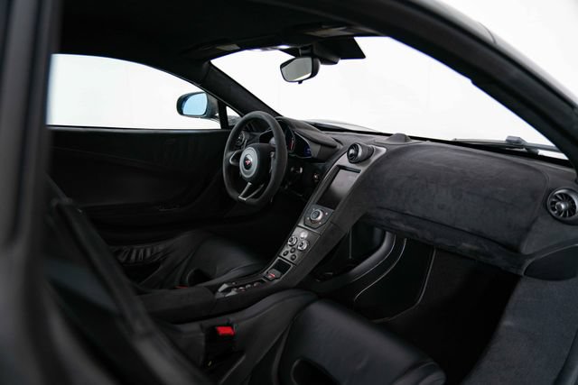 Used 2016 McLaren 675LT Coupe photo 26