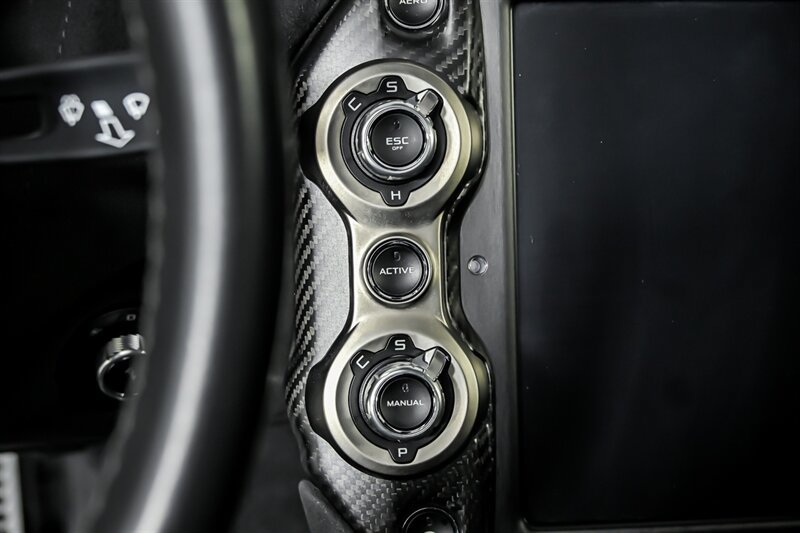 Used 2018 McLaren 720S photo 33