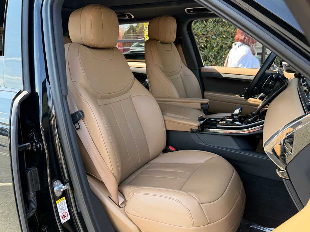 2023 Land Rover Range Rover Sport SE